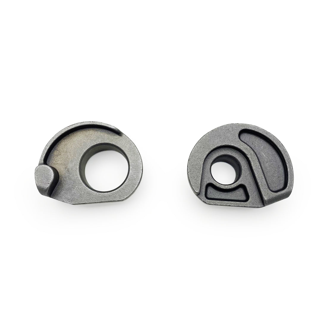 Hooded rear thru-axle dropout for Universal Derailleur Hanger